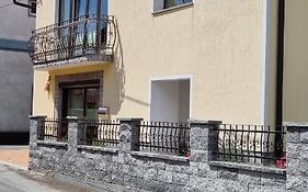 Apartma Zele