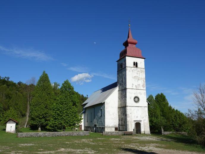Apartma Zele Postojna Exterior foto